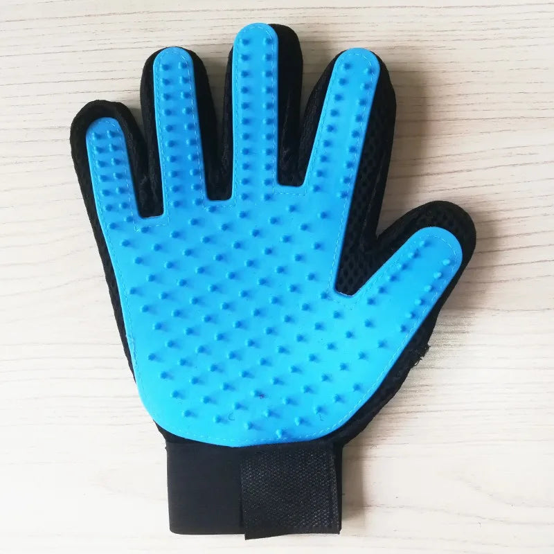Hot Selling Pet Hair Combing Gloves. Sturdy Durable Hair Removal Cats & Dogs