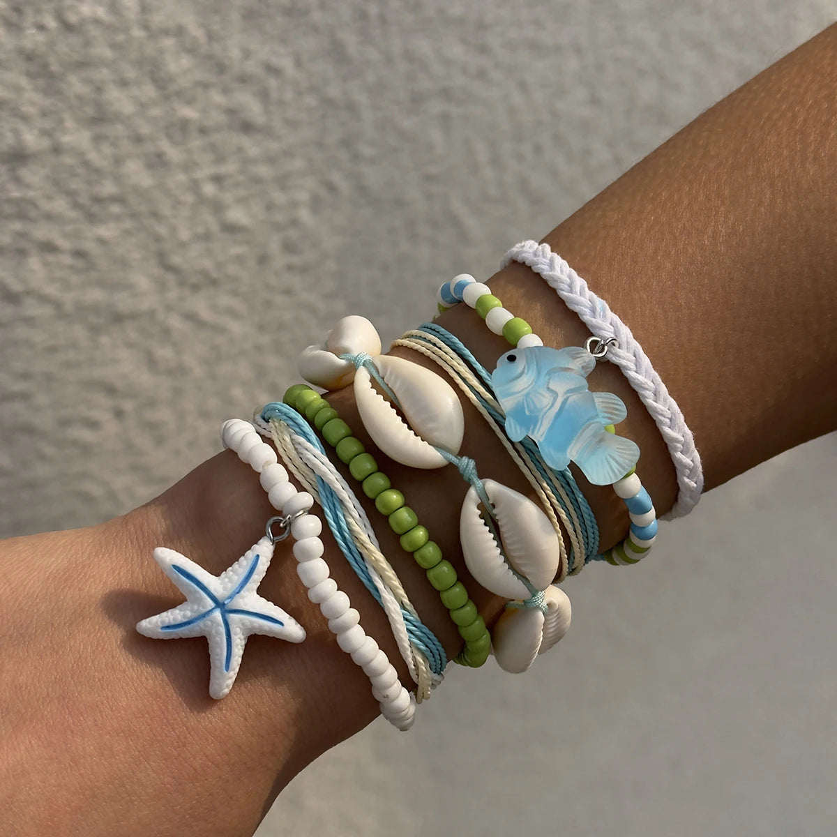 Tocona Bohemian Resort Style Shell Beaded Weaving Bracelet Beach Style Starfish Rice Beads Seven Piece Set for Women