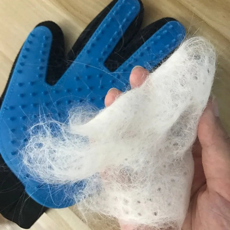 Hot Selling Pet Hair Combing Gloves. Sturdy Durable Hair Removal Cats & Dogs