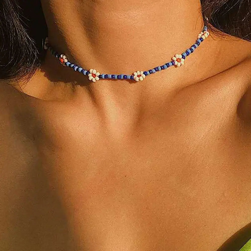Fashion Beach Daisy Jewelry Gift Short Lovely Clavicle Necklace Flowers Beaded Necklace Bohemia Choker Women Necklace