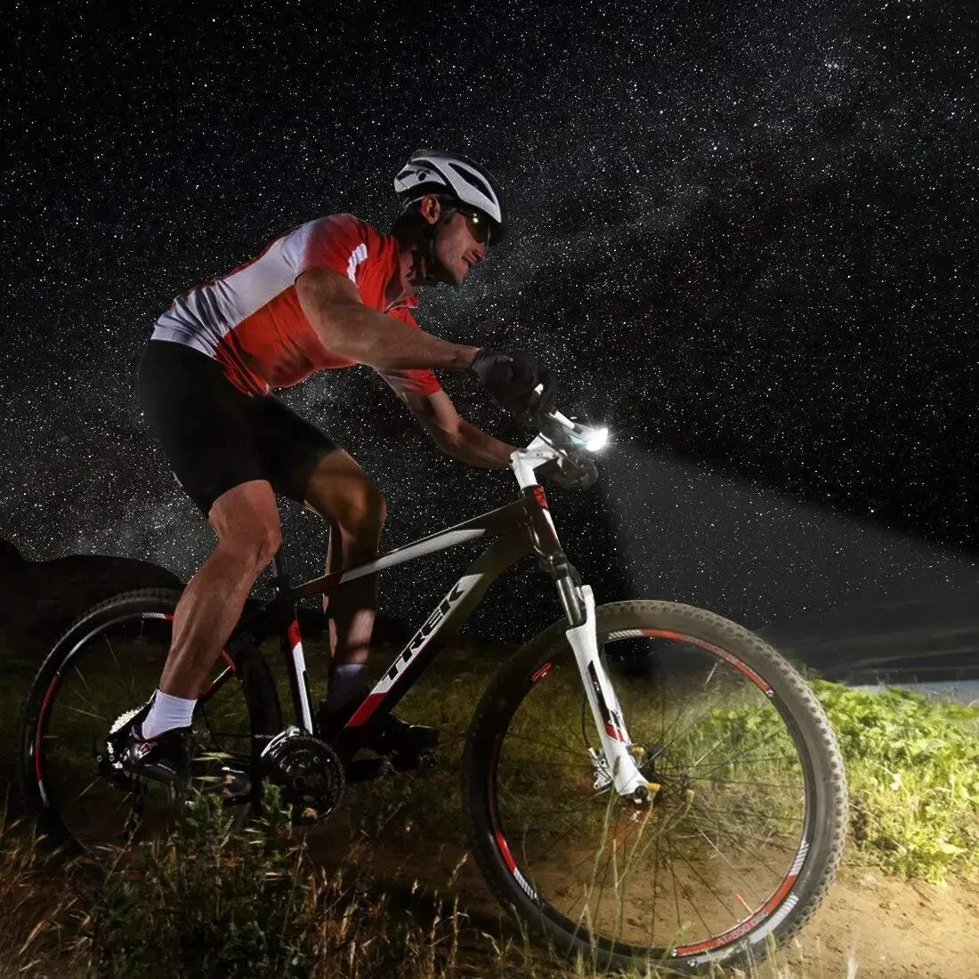 ApexRide Mountain Bike Headlight - USB Rechargeable 3 Modes
