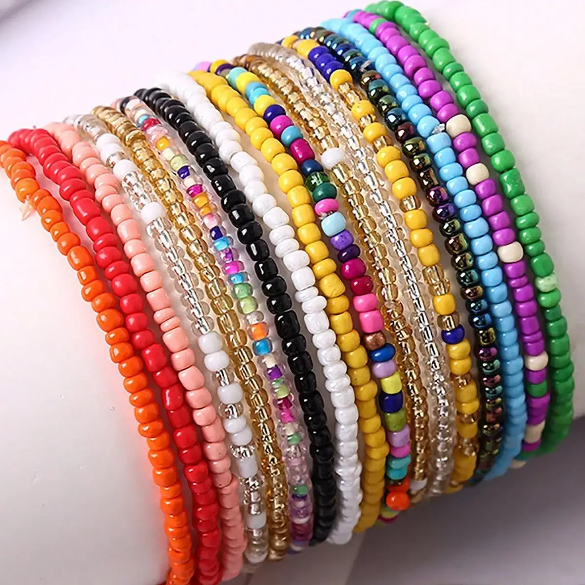 17Pcs Random Color Elastic Beaded Bracelets, Colorful, Bohemian Beaded Stretch Bracelets