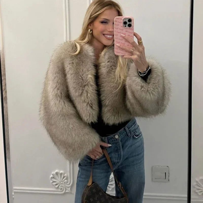 Lconic Luxury Cropped Faux Fur Coat Women Winter Fluffy Short Fur Jacket